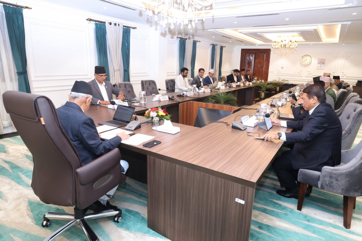 प्रधानमन्त्रीले बोलाए स्पेन जानुअघि मन्त्रिपरिषद् बैठक