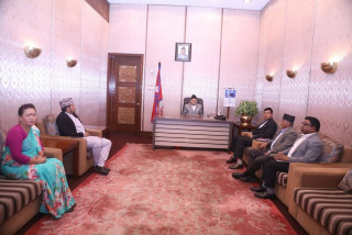 संसद्को अवरोध हटाउन सभामुख घिमिरेको पहल जारी, ५ दलका प्रमुख सचेतकहरुसँग छलफल गर्दै