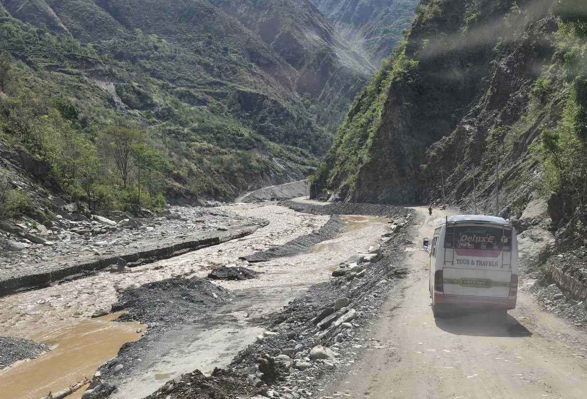 बीपी राजमार्ग पुनःनिर्माणको प्रक्रियामा, वर्षामा अवरुद्ध हुन नदिइने