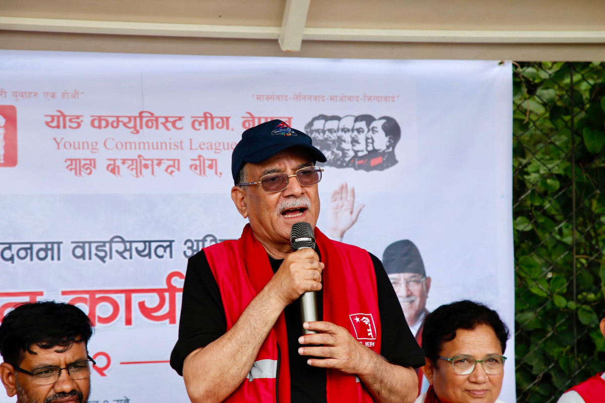 सरकार भ्रष्टाचारमा लिप्त रहिरहे सडकबाटै प्रतिवाद गर्ने :  प्रचण्ड