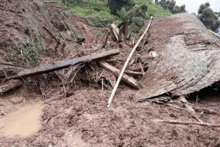 पर्वतमा पहिरो अपडेट:  बेपत्ता वृद्ध मृत भेटिए, पत्नीको खोजी कार्य जारी
