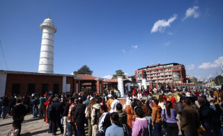 धरहरा चढ्नेको सङ्ख्यामा दोब्बर वृद्धि,   तीन दिनमा ८ हजार ६ सय ३८ जनाले  गरे धरहरा अवलोकन