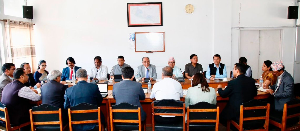 प्रचण्डले बोलाए संसद्‌मा प्रतिनिधित्व गर्ने कांग्रेस-एमाले बाहेकका दलहरूको बैठक