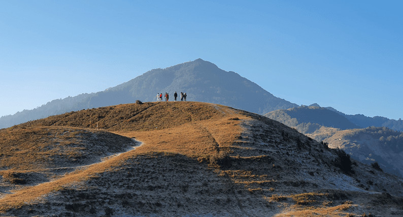 पर्यटकका लागि सहज गन्तव्य बन्दै भोजपुरको ‘चखेवा भञ्ज्याङ’
