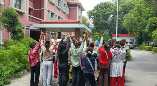 खाडी मुलुक पठाउन लागिएका ४० महिलाको दिल्लीबाट उद्धार