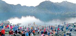 गोसाइँकुण्डमा जनैपूर्णिमा मेला भर्नेको भीड