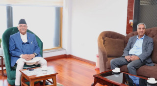 मन्त्री फेरबदलबारे कांग्रेस–एमालेका शीर्ष नेताबिच छलफल