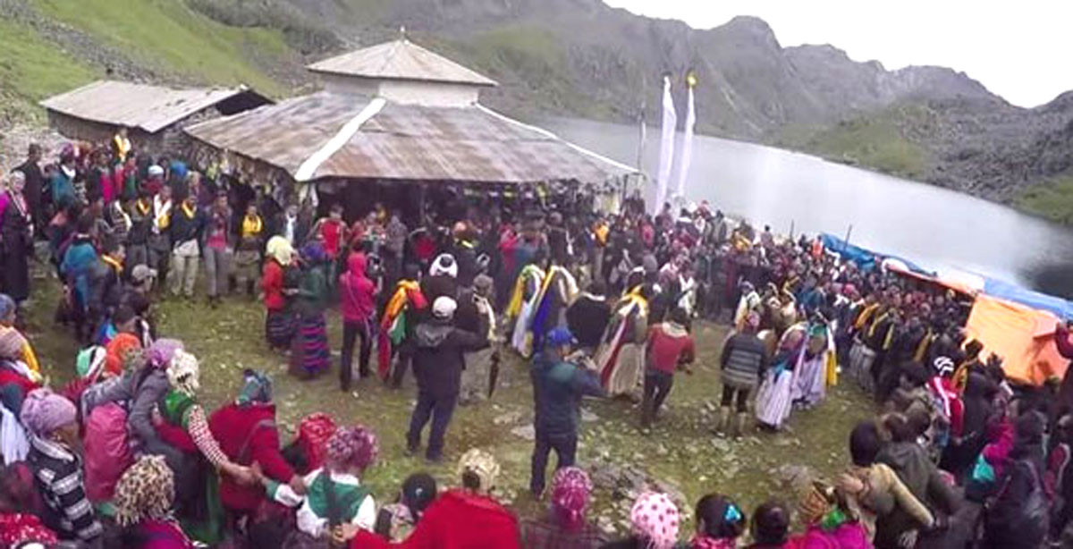 गोसाइँकुण्डमा लागेको जनैपूर्णिमा मेलामा २ लाख बढी भेटी संकलन
