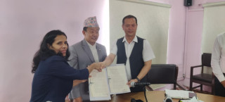 सिंहदरबार वैद्यखानासँग २ करोड २० लाखको औषधि किन्ने सम्झौता