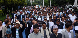 शिक्षा विधेयक पारितको तयारी भइरहँदा बोर्डिङ विद्यालय  सञ्चालक  सडक आन्दोलनमा होमिए