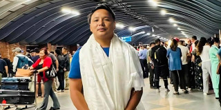 फेसबुकबाट राजनीति छोडेको घोषणा गर्दै वडाध्यक्ष सरोज लामा विदेश पलायन