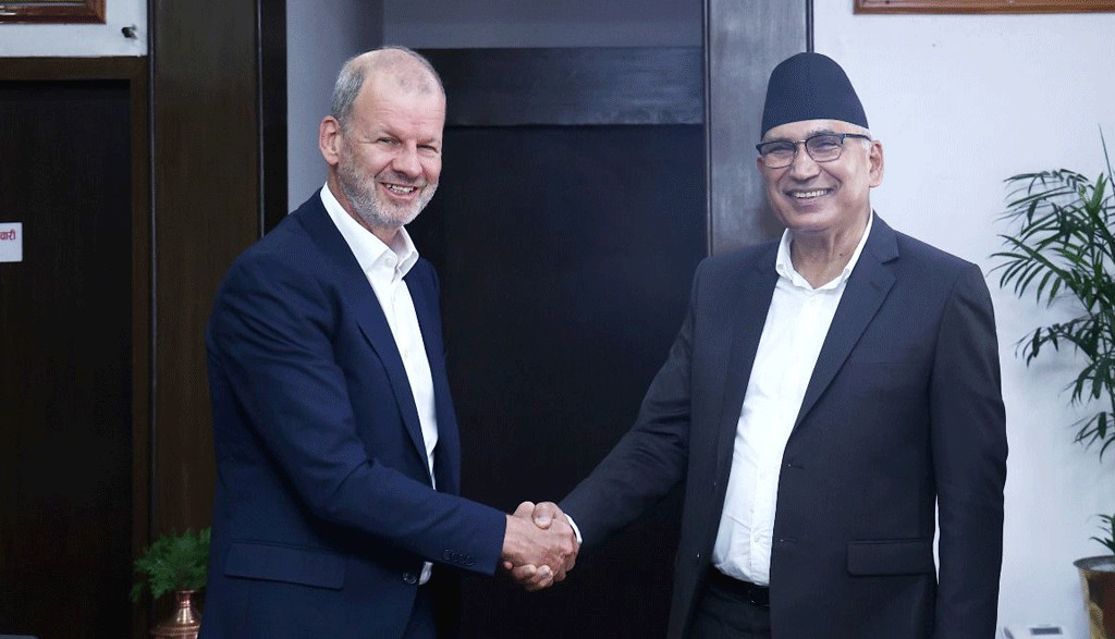 अर्थमन्त्री पौडेल र विश्व बैंकका उपाध्यक्ष जुटबिच भेटवार्ता,  अर्थतन्त्रलगायतका विषयमा छलफल