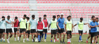 करिव दुई वर्षपछि दशरथ रंगशालामा खेल्न आतुर नेपाली फुटबल टोली