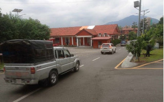 प्रधानमन्त्री निवास बालुवाटारमा छिरे प्रदर्शनकारी