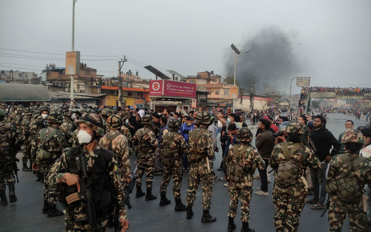 जेनजी आन्दोलनमा  लुटिएका हातहतियार तत्काल बुझाउन सेनाको आग्रह