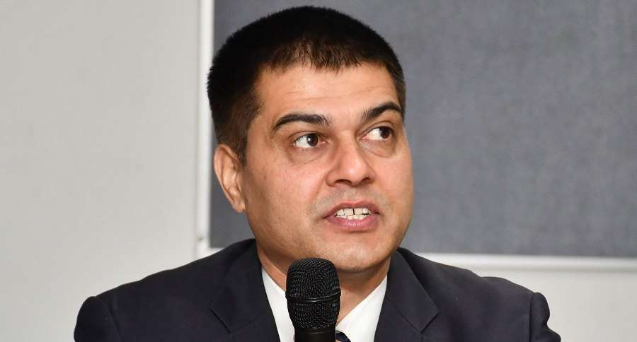 सुन्धारा कारागारबाट ३३ सय कैदी फरार, टोपबहादुर रायमाझी र पूर्वगृहसचिव टेकनारायण  पनि भागे