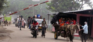 गड्डाचौकी नाकाबाट भारत प्रवेशमा रोक