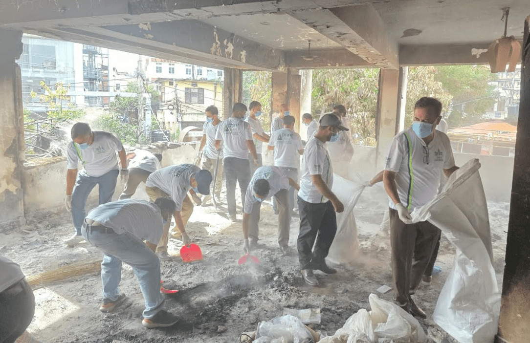 शिवम् शिमेन्टद्वारा जिल्ला प्रशासन कार्यालय, काठमाडौंमा सरसफाई