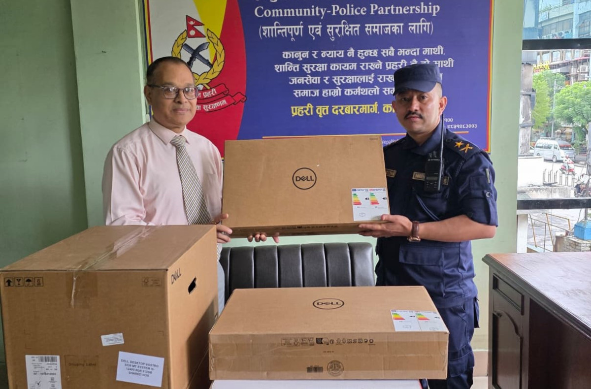 सांग्रिला डेभलपमेन्ट बैंकद्वारा प्रहरी वृत्त दरबारमार्गलाई सहयोग