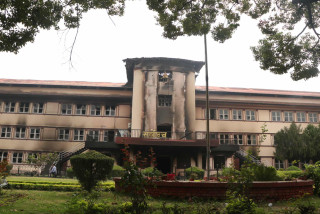 आन्दोलनका क्रममा आगो लगाइएपछि पहिलोपटक बस्दै सर्वोच्चमा इजलास