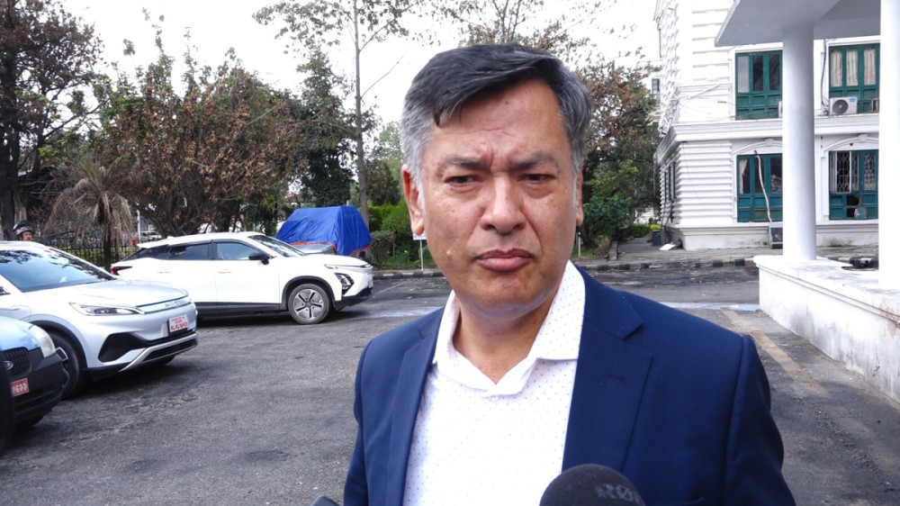 हितेन्द्रदेवले प्राधिकरणबाट राजीनामा नदिने, कुलमानको  निर्णय मान्छु