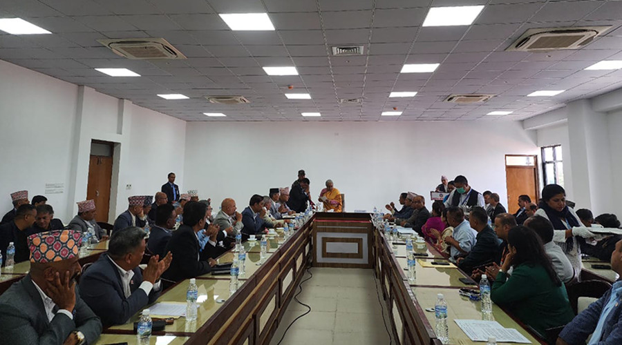 जेनजी आन्दोलनबाट निजी क्षेत्रमा ८० अर्ब रुपैयाँ बराबरको क्षति, आगजनीमा संलग्नलाई कारबाहीको माग