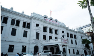 लैनचौरस्थित केशरमहलबाट थाल्यो शिक्षा मन्त्रालयले सेवा