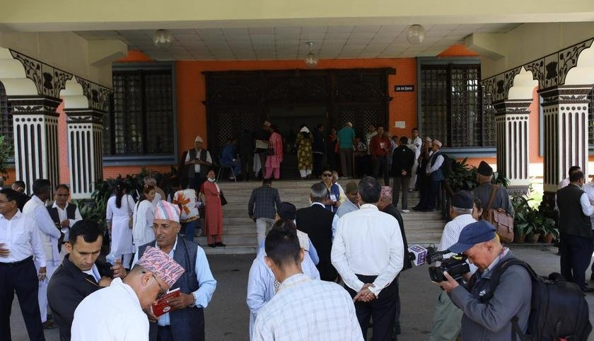 माओवादी केन्द्रीय समिति बैठकको चहलपहल, नेताहरू आउने क्रम जारी (तस्बिरहरु)