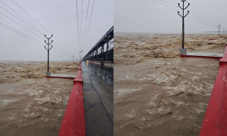 अविरल वर्षातका कारण सप्तकोशी नदीमा जलवहाव उच्च : कोशी ब्यारेजका ५० ढोका खोलियो