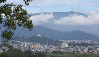 वर्षा रोकिएसँगै काठमाडौं उपत्यकाको जनजीवन सामान्य बन्दै