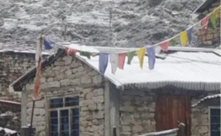 उत्तरी गोरखामा असोजमै हिमपात