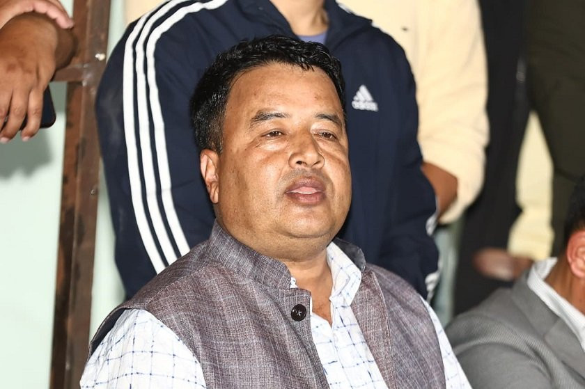 प्रहरी महेश बस्नेतलाई पक्राउ गर्न गुण्डु पुगेको हाे ?