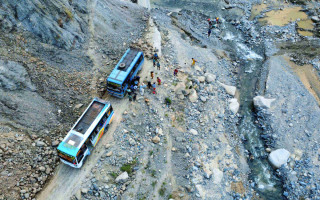 बीपी राजमार्ग खुलाउन निर्माणकार्य तीव्र, भोलिसम्म पूर्णरूपमा खुल्ने