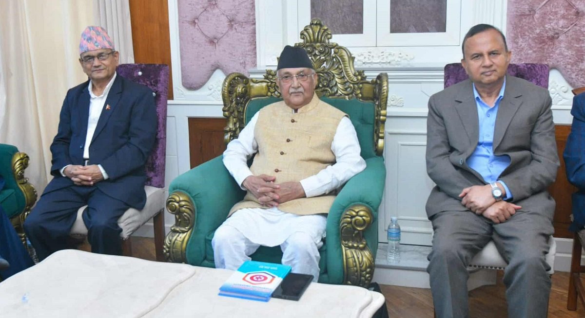 एमाले सचिवालयको  बैठक भक्तपुरको गुण्डुमा सुरु