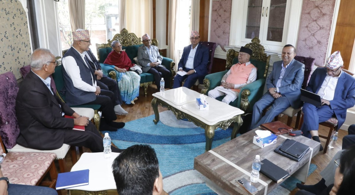 एमाले सचिवालय बैकठ सुरू (तस्बिरसहित)