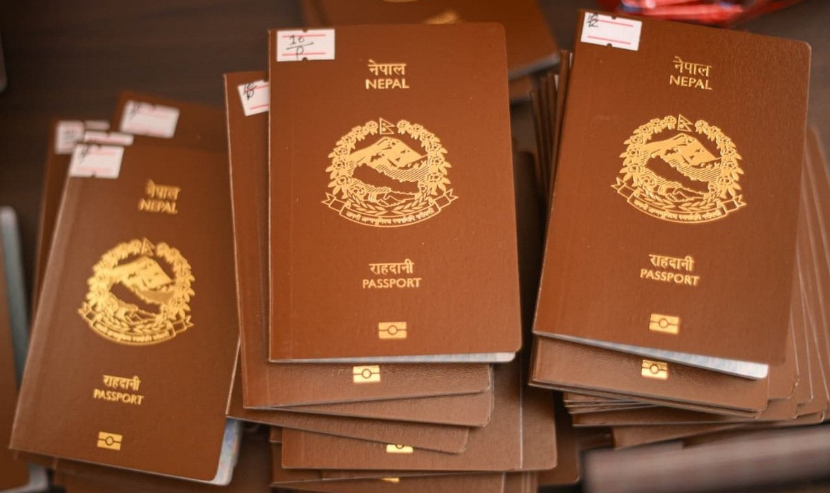 राहदानी विभागमा थेगिनसक्नु भीड