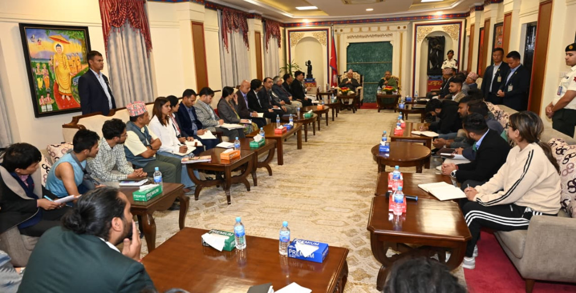 जेन-जीले आज सामूहिक सम्झौतापत्र प्रधानमन्त्री कार्कीलाई बुझाउँदै