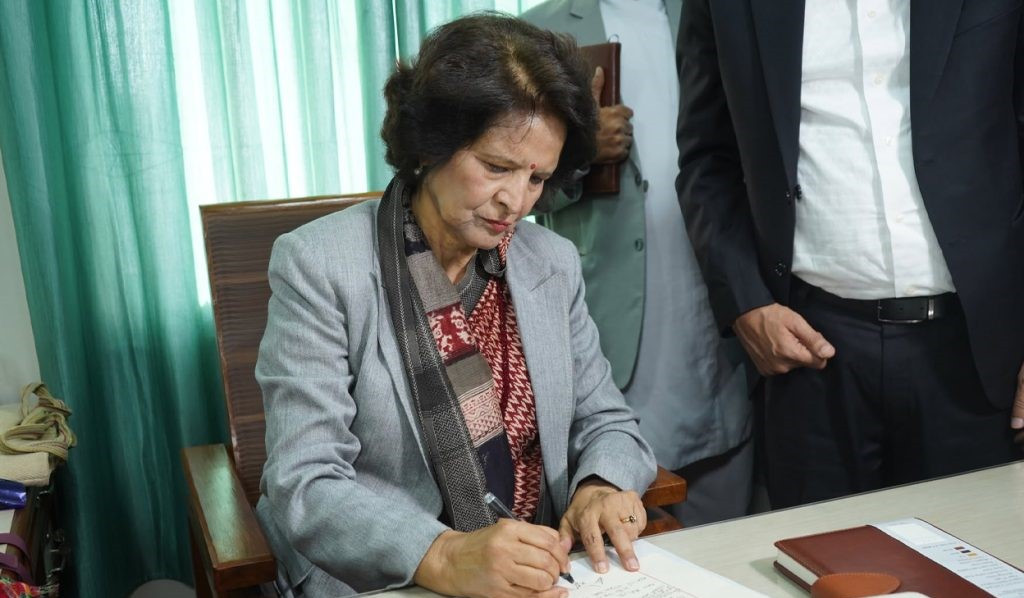 जेनजी आन्दोलनबाट प्रभावितलाई मनोपरामर्श सेवा स्थापना गर्ने  स्वास्थ्यमन्त्री शर्माको पहिलो निर्णय