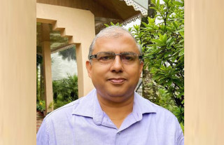 तत्कालीन माओवादीको प्रवास कमिटीका लक्ष्मण पन्तसहित १० नेताद्वारा नेकपासँग सम्बन्धविच्छेद घोषणा