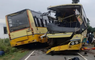 सिवगङ्गामा दुई बस ठोक्किँदा १० जनाको मृत्यु, २० भन्दा बढी घाइते