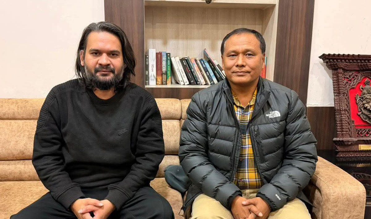 बालेन र कुलमानबीच ज्वागलमा छलफल जारी