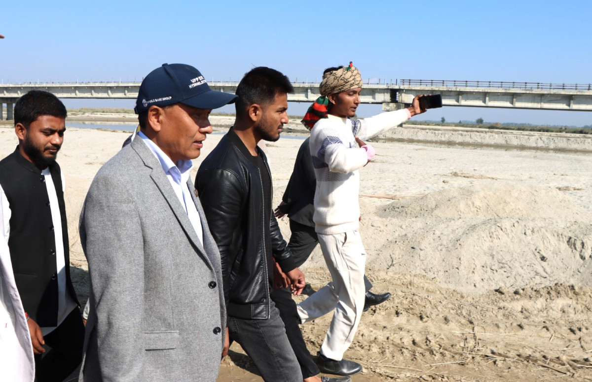 १४ वर्षपछि मन्त्री कुलमान घिसिङको नेतृत्वमा कमला पुल अन्तिम चरणमा