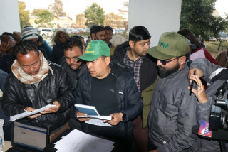 उज्यालो नेपाल पार्टीले आयोगमा बुझायो समानुपातिक बन्दसूची