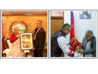 प्रधानमन्त्री सुशीला कार्की र दुर्गा प्रसाईंबीच भेटवार्ता,  दिइन्  बुद्धको चित्र उपहार