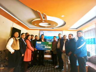 सानिमा रिलायन्स लाइफद्वारा इलामका पहिरो प्रभावितलाई आर्थिक सहयोग