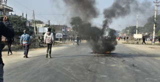 सशस्त्रको गोलीबाट चालकको मृत्युपछि सुनसरीमा तनाव, राजमार्ग अवरुद्ध
