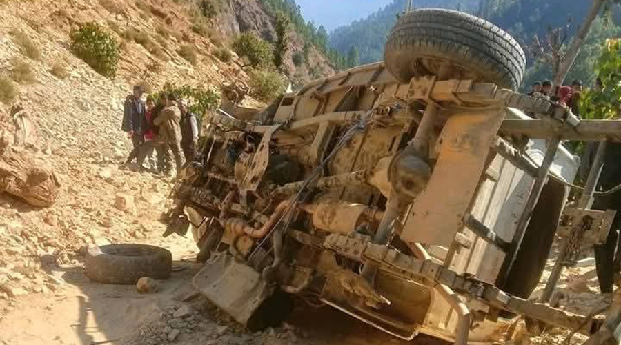 जाजरकोटमा जिप दुर्घटना हुँदा २ जनाको मृत्यु, ४ जना घाइते