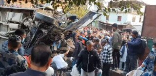 धरानमा बस दुर्घटना ५ जनाको मृत्यु, १२ घाइते