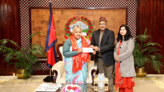 नेपाल पुनःनिर्माण कोषमा ९ लाख सहयोग