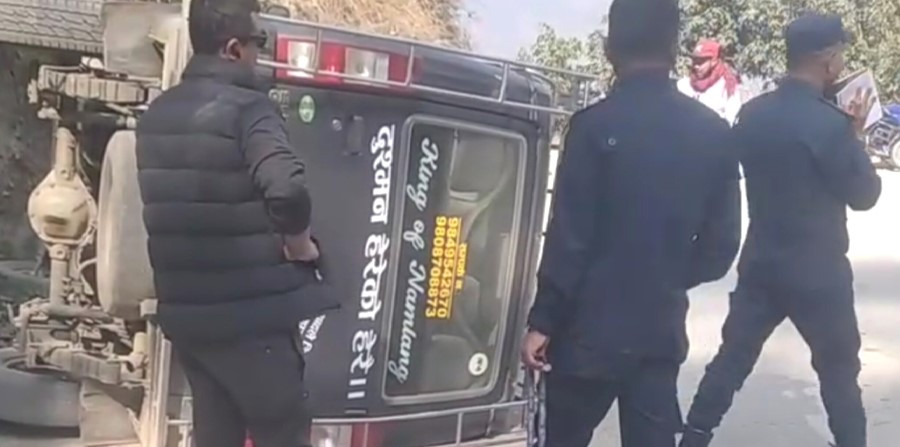 खोटाङमा सुमो दुर्घटना हुँदा भुटानी नागरिकसहित तीन घाइते